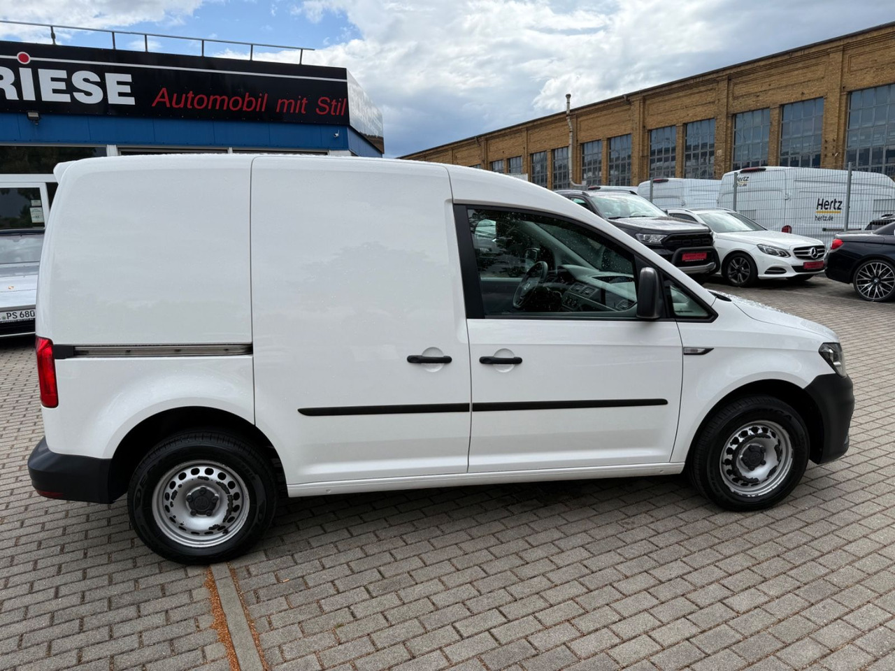 Volkswagen Caddy Nfz Kasten 4Motion KLIMA NAVI 10/25 TÜV - Pikkubussi: kuva Volkswagen Caddy Nfz Kasten 4Motion KLIMA NAVI 10/25 TÜV - Pikkubussi Volkswagen Caddy Nfz Kasten 4Motion KLIMA NAVI 10/25 TÜV - Pikkubussi: kuva Volkswagen Caddy Nfz Kasten 4Motion KLIMA NAVI 10/25 TÜV - Pikkubussi