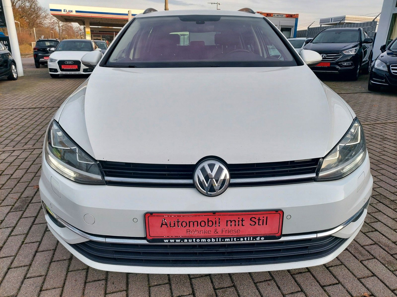 Volkswagen Golf VII Variant DSG Comfort ACC Massage Nav DAB - Farmari: kuva Volkswagen Golf VII Variant DSG Comfort ACC Massage Nav DAB - Farmari Volkswagen Golf VII Variant DSG Comfort ACC Massage Nav DAB - Farmari: kuva Volkswagen Golf VII Variant DSG Comfort ACC Massage Nav DAB - Farmari