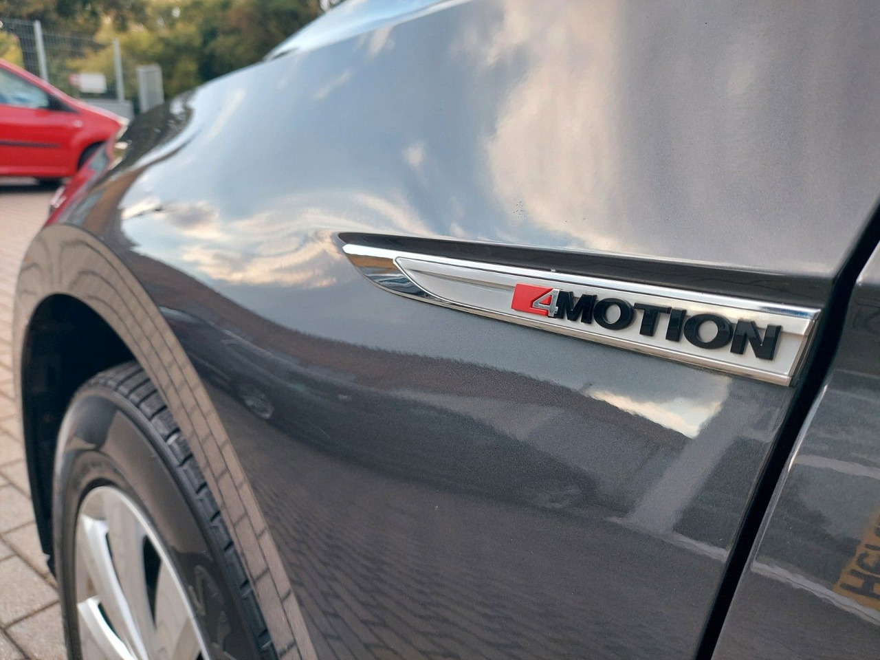 Volkswagen Passat Variant Highline 4Motion 4x4 Massage - Farmari: kuva Volkswagen Passat Variant Highline 4Motion 4x4 Massage - Farmari Volkswagen Passat Variant Highline 4Motion 4x4 Massage - Farmari: kuva Volkswagen Passat Variant Highline 4Motion 4x4 Massage - Farmari