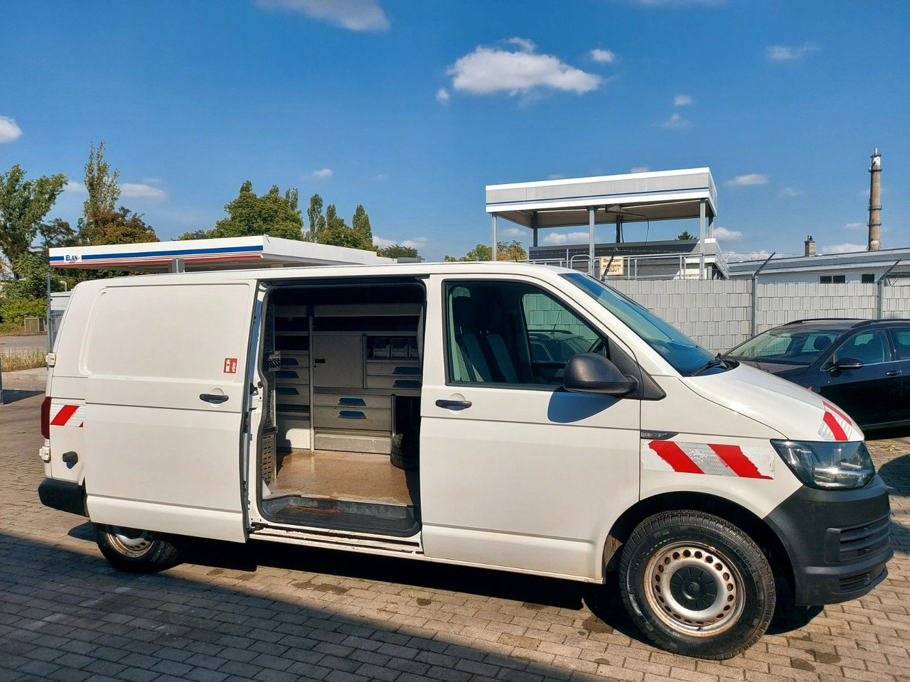 Volkswagen T6 Transporter Kasten Kombi lang Motorschaden - Pikkubussi: kuva Volkswagen T6 Transporter Kasten Kombi lang Motorschaden - Pikkubussi Volkswagen T6 Transporter Kasten Kombi lang Motorschaden - Pikkubussi: kuva Volkswagen T6 Transporter Kasten Kombi lang Motorschaden - Pikkubussi