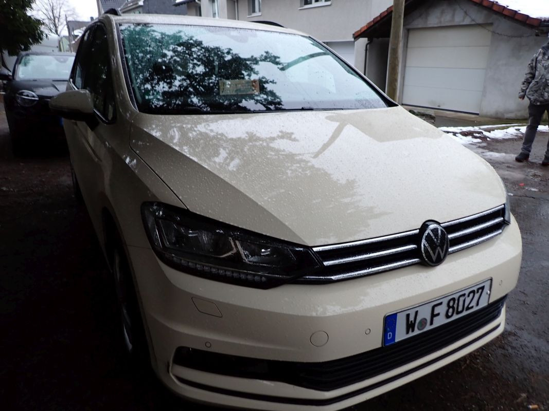 Volkswagen Touran 2.0 TDI SCR DSG Comfortline TAXI LED NAVI - Pikkubussi: kuva Volkswagen Touran 2.0 TDI SCR DSG Comfortline TAXI LED NAVI - Pikkubussi Volkswagen Touran 2.0 TDI SCR DSG Comfortline TAXI LED NAVI - Pikkubussi: kuva Volkswagen Touran 2.0 TDI SCR DSG Comfortline TAXI LED NAVI - Pikkubussi