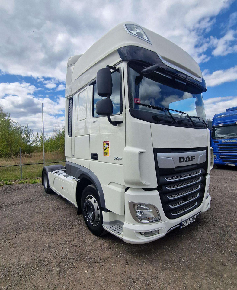 DAF XF 480 FT - Vetopöytäauto: kuva DAF XF 480 FT - Vetopöytäauto DAF XF 480 FT - Vetopöytäauto: kuva DAF XF 480 FT - Vetopöytäauto