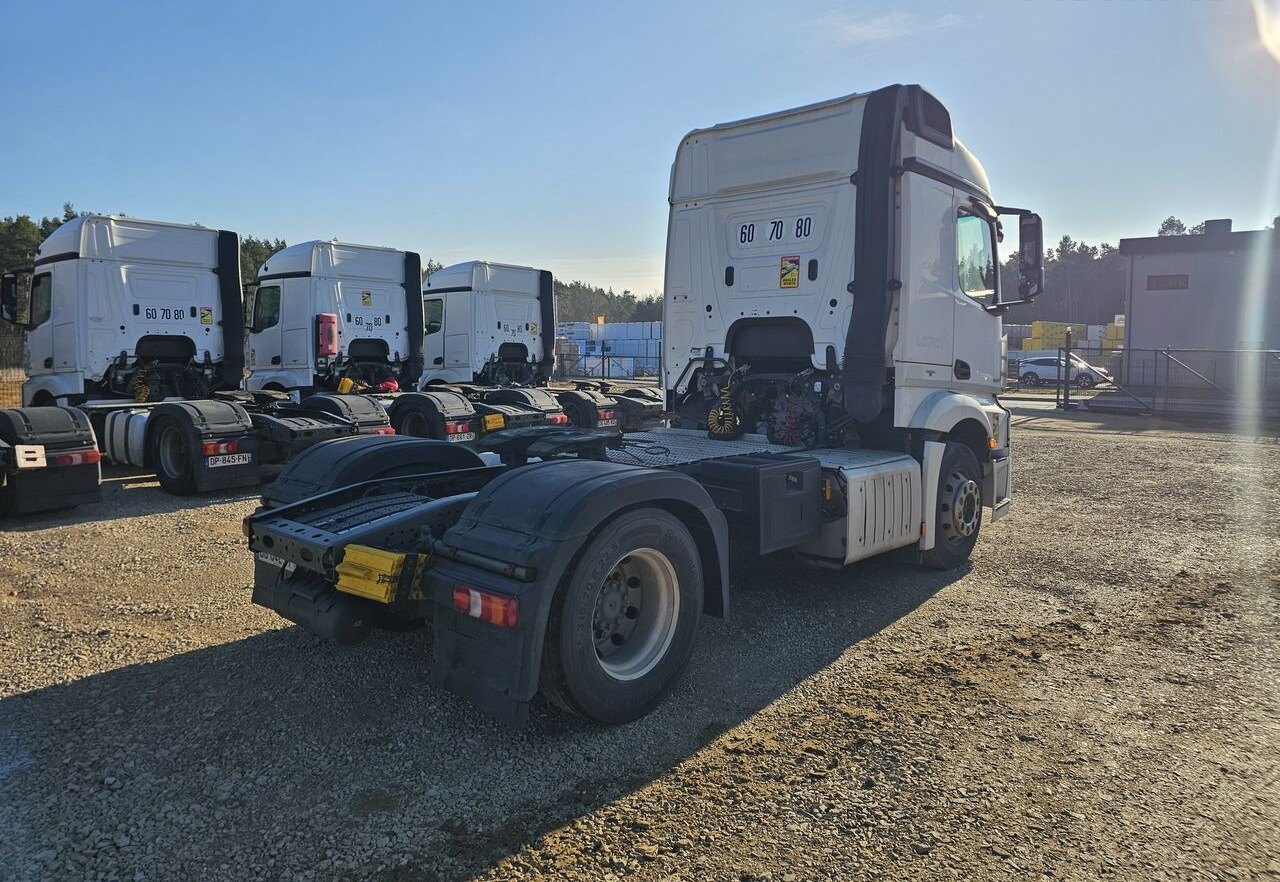 Mercedes-Benz Actros 1843 / RETARDER / ALU / ADR FL / EURO 6 - Vetopöytäauto: kuva Mercedes-Benz Actros 1843 / RETARDER / ALU / ADR FL / EURO 6 - Vetopöytäauto Mercedes-Benz Actros 1843 / RETARDER / ALU / ADR FL / EURO 6 - Vetopöytäauto: kuva Mercedes-Benz Actros 1843 / RETARDER / ALU / ADR FL / EURO 6 - Vetopöytäauto
