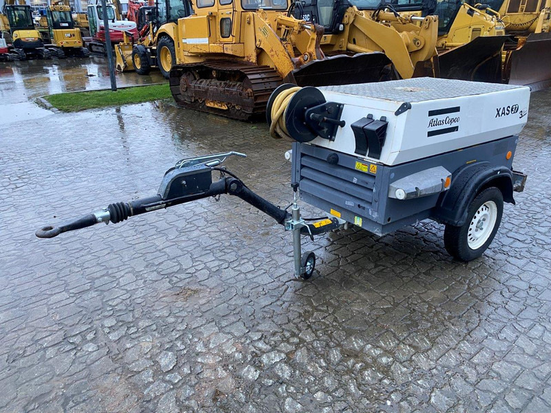 Atlas-Copco XAS 37 kd NVT - Ilmakompressori: kuva Atlas-Copco XAS 37 kd NVT - Ilmakompressori Atlas-Copco XAS 37 kd NVT - Ilmakompressori: kuva Atlas-Copco XAS 37 kd NVT - Ilmakompressori