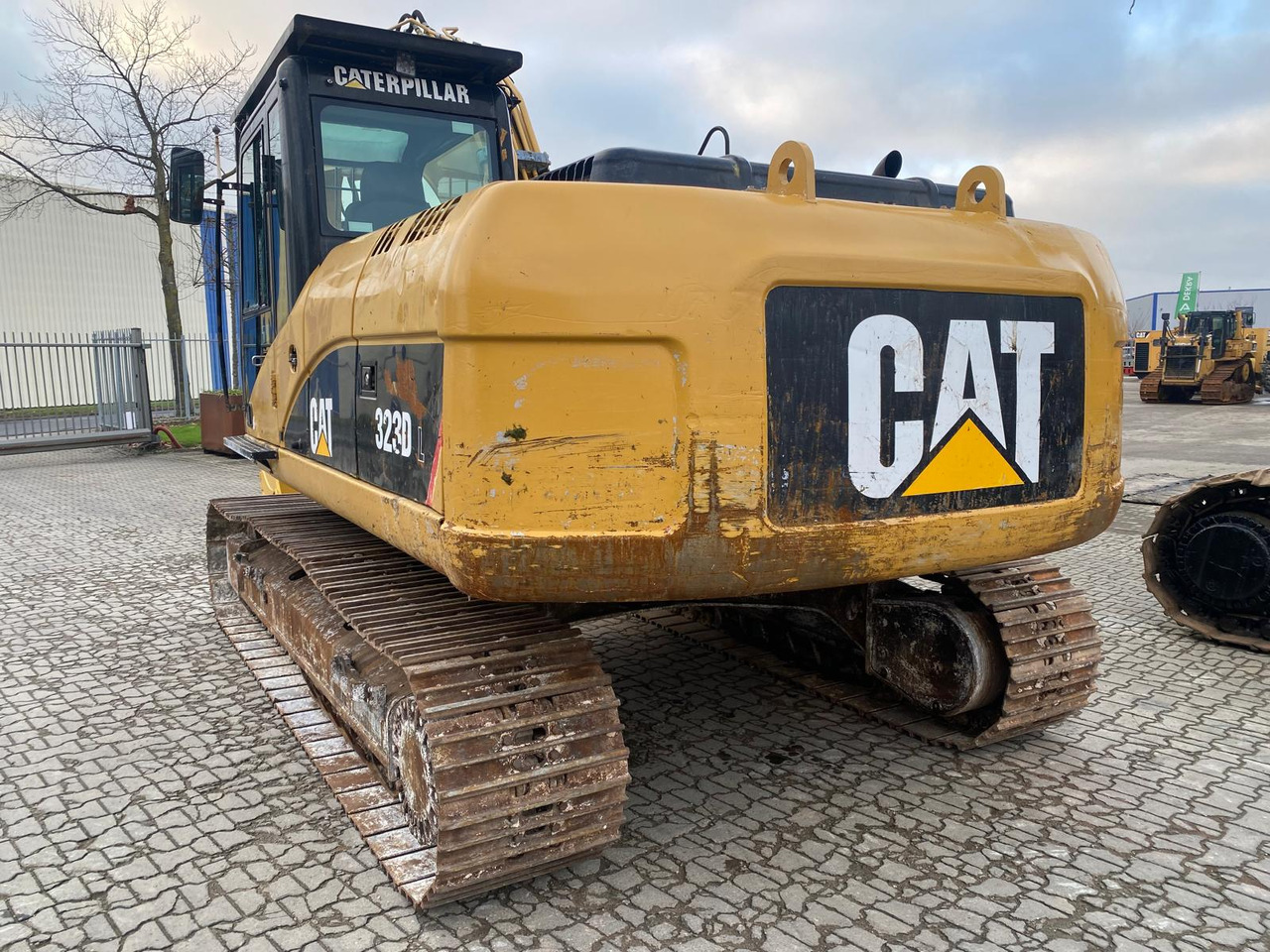 Caterpillar 323D NVT - Telakaivukone: kuva Caterpillar 323D NVT - Telakaivukone Caterpillar 323D NVT - Telakaivukone: kuva Caterpillar 323D NVT - Telakaivukone