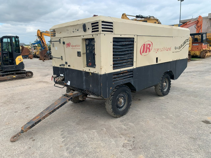 Doosan 12/235 NVT - Ilmakompressori: kuva Doosan 12/235 NVT - Ilmakompressori Doosan 12/235 NVT - Ilmakompressori: kuva Doosan 12/235 NVT - Ilmakompressori