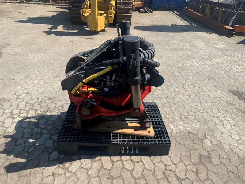 INDEXATOR R8 - Rototilt: kuva INDEXATOR R8 - Rototilt INDEXATOR R8 - Rototilt: kuva INDEXATOR R8 - Rototilt