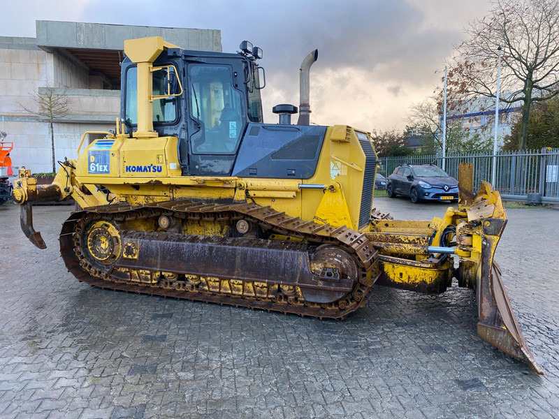 Komatsu D61EX-15 NVT - Puskutraktori: kuva Komatsu D61EX-15 NVT - Puskutraktori Komatsu D61EX-15 NVT - Puskutraktori: kuva Komatsu D61EX-15 NVT - Puskutraktori