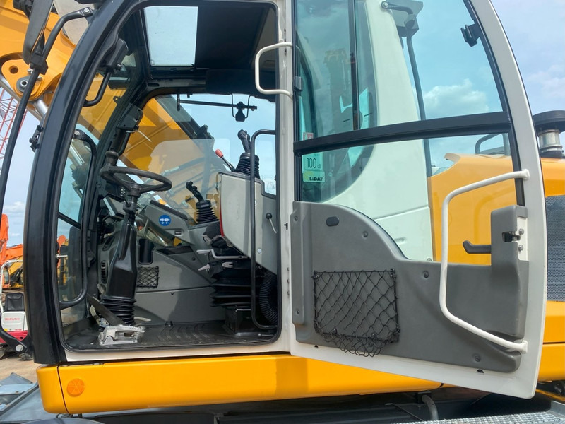 Kaivuri Liebherr A914 NVT: kuva Kaivuri Liebherr A914 NVT