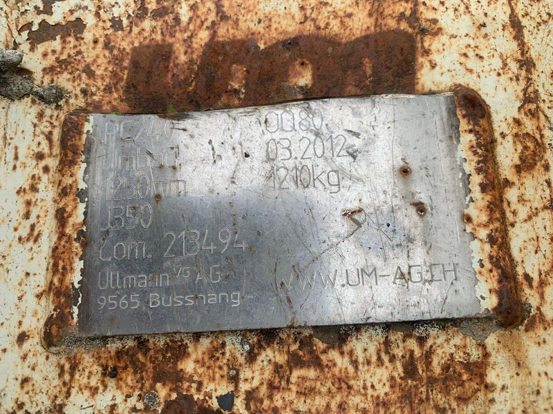 Oil Quick Bucket MS25/21 - Kauha: kuva Oil Quick Bucket MS25/21 - Kauha Oil Quick Bucket MS25/21 - Kauha: kuva Oil Quick Bucket MS25/21 - Kauha