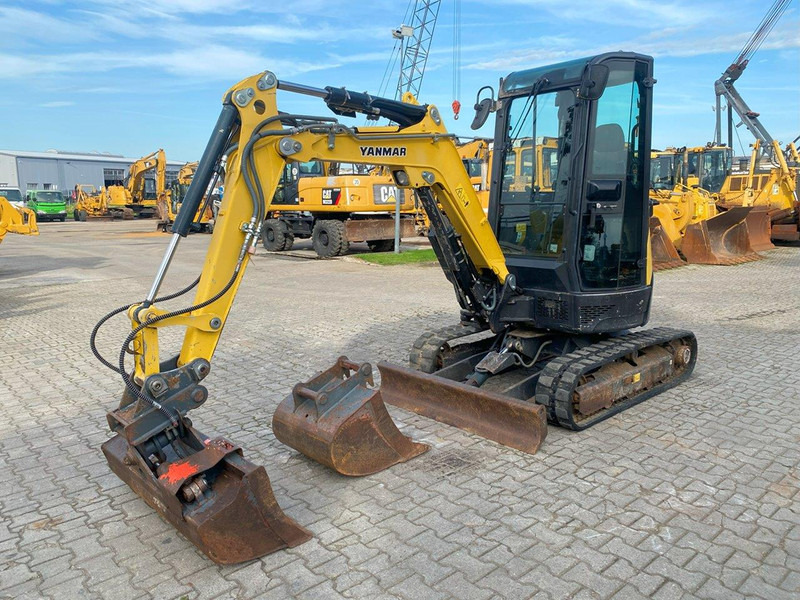 Yanmar VIO25-4 NVT - Minikuormaaja: kuva Yanmar VIO25-4 NVT - Minikuormaaja Yanmar VIO25-4 NVT - Minikuormaaja: kuva Yanmar VIO25-4 NVT - Minikuormaaja