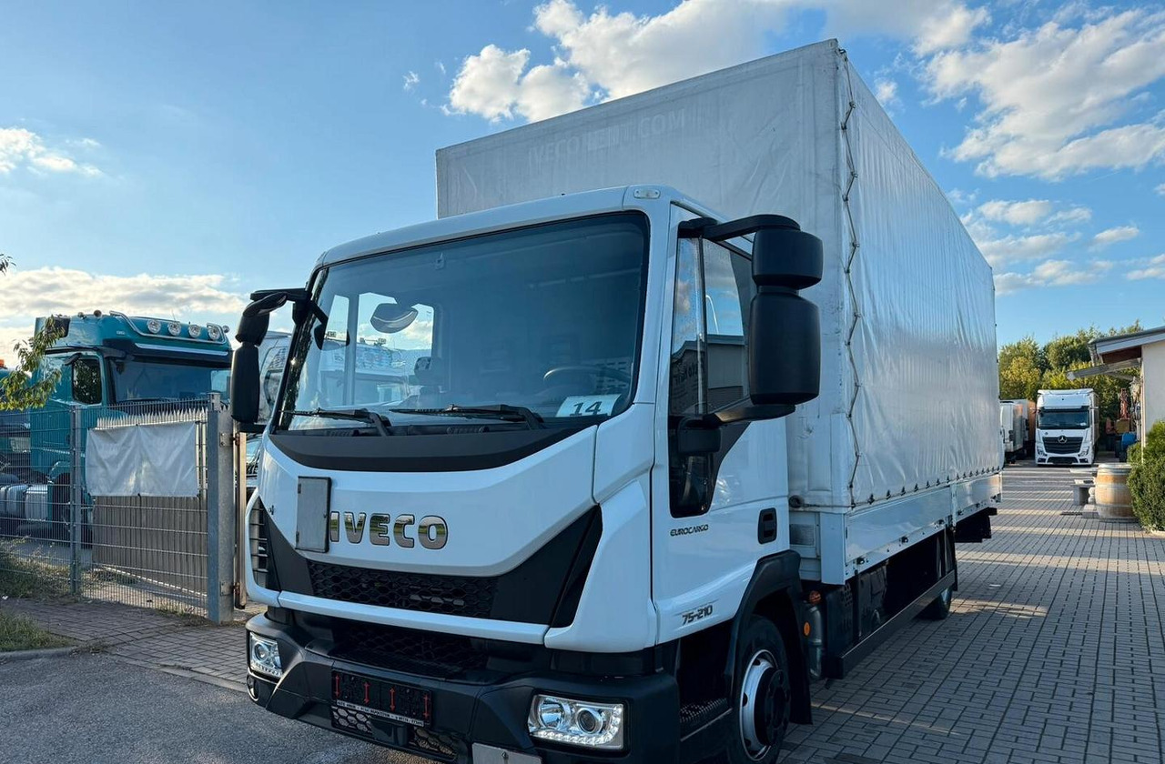 Iveco - Pressukapelli kuorma-auto: kuva  Iveco - Pressukapelli kuorma-auto Iveco - Pressukapelli kuorma-auto: kuva  Iveco - Pressukapelli kuorma-auto
