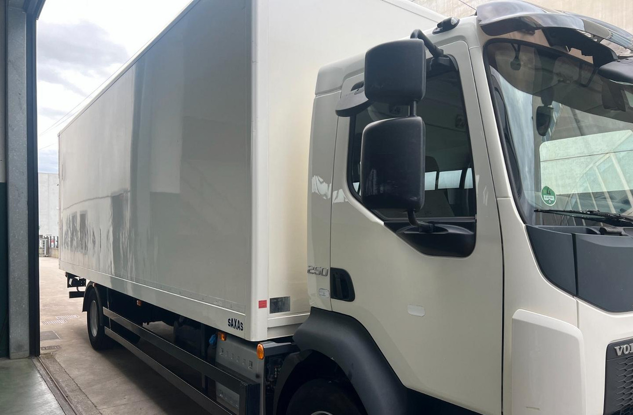 VOLVO FL 250 euro 6 sponda - Umpikori kuorma-auto: kuva VOLVO FL 250 euro 6 sponda - Umpikori kuorma-auto VOLVO FL 250 euro 6 sponda - Umpikori kuorma-auto: kuva VOLVO FL 250 euro 6 sponda - Umpikori kuorma-auto