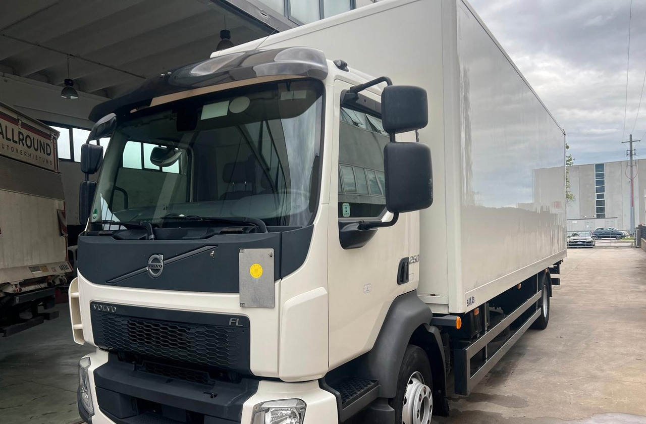 VOLVO FL 250 euro 6 sponda - Umpikori kuorma-auto: kuva VOLVO FL 250 euro 6 sponda - Umpikori kuorma-auto VOLVO FL 250 euro 6 sponda - Umpikori kuorma-auto: kuva VOLVO FL 250 euro 6 sponda - Umpikori kuorma-auto