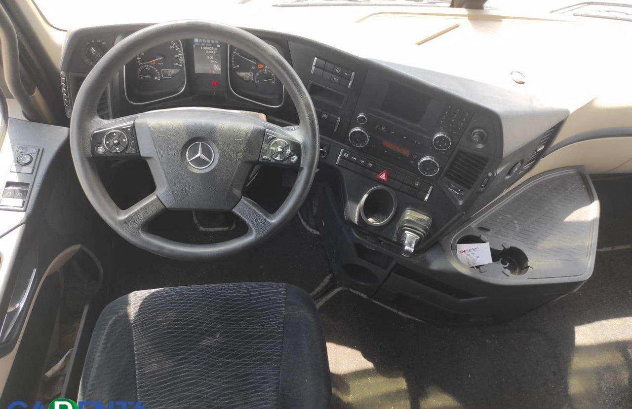 Vetopöytäauto Mercedes-Benz Actros 1845: kuva Vetopöytäauto Mercedes-Benz Actros 1845