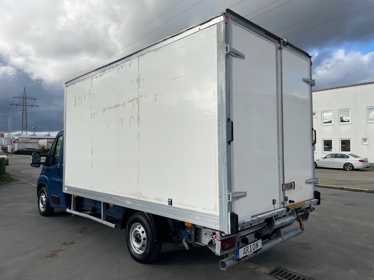 Fiat Ducato Maxi 30 L4H2 Koffer/LBW/AC/NAV/CAM/EU6 - Jakeluauto: kuva Fiat Ducato Maxi 30 L4H2 Koffer/LBW/AC/NAV/CAM/EU6 - Jakeluauto Fiat Ducato Maxi 30 L4H2 Koffer/LBW/AC/NAV/CAM/EU6 - Jakeluauto: kuva Fiat Ducato Maxi 30 L4H2 Koffer/LBW/AC/NAV/CAM/EU6 - Jakeluauto