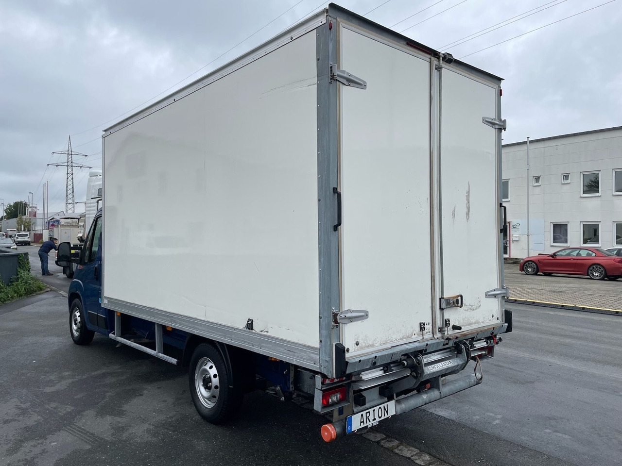 Fiat Ducato Maxi 35 130 L4H2 Koffer/LBW/AC/CAM/EU6d - Jakeluauto: kuva Fiat Ducato Maxi 35 130 L4H2 Koffer/LBW/AC/CAM/EU6d - Jakeluauto Fiat Ducato Maxi 35 130 L4H2 Koffer/LBW/AC/CAM/EU6d - Jakeluauto: kuva Fiat Ducato Maxi 35 130 L4H2 Koffer/LBW/AC/CAM/EU6d - Jakeluauto