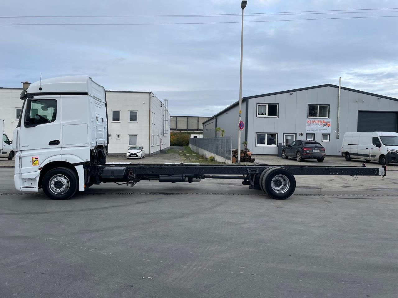 Mercedes-Benz Actros 4 1843 4x2 Fahrgestell/StandAC/ACC/EU6 - Kuorma-auto alusta: kuva Mercedes-Benz Actros 4 1843 4x2 Fahrgestell/StandAC/ACC/EU6 - Kuorma-auto alusta Mercedes-Benz Actros 4 1843 4x2 Fahrgestell/StandAC/ACC/EU6 - Kuorma-auto alusta: kuva Mercedes-Benz Actros 4 1843 4x2 Fahrgestell/StandAC/ACC/EU6 - Kuorma-auto alusta