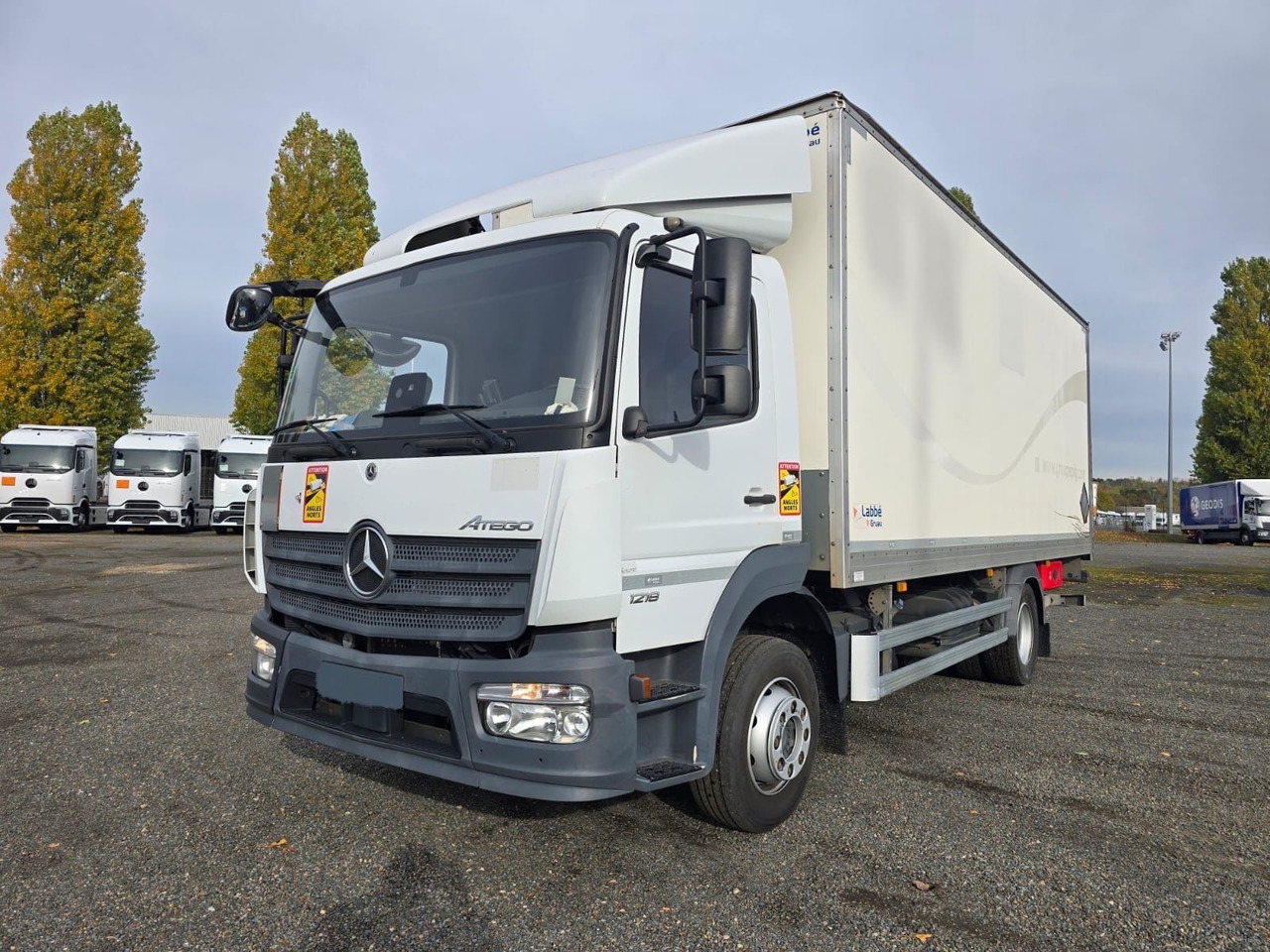 Mercedes-Benz Atego 1218 4x2 Koffer/FULL-ADR/EXIII/LBW/AC/EU6d - Umpikori kuorma-auto: kuva Mercedes-Benz Atego 1218 4x2 Koffer/FULL-ADR/EXIII/LBW/AC/EU6d - Umpikori kuorma-auto Mercedes-Benz Atego 1218 4x2 Koffer/FULL-ADR/EXIII/LBW/AC/EU6d - Umpikori kuorma-auto: kuva Mercedes-Benz Atego 1218 4x2 Koffer/FULL-ADR/EXIII/LBW/AC/EU6d - Umpikori kuorma-auto