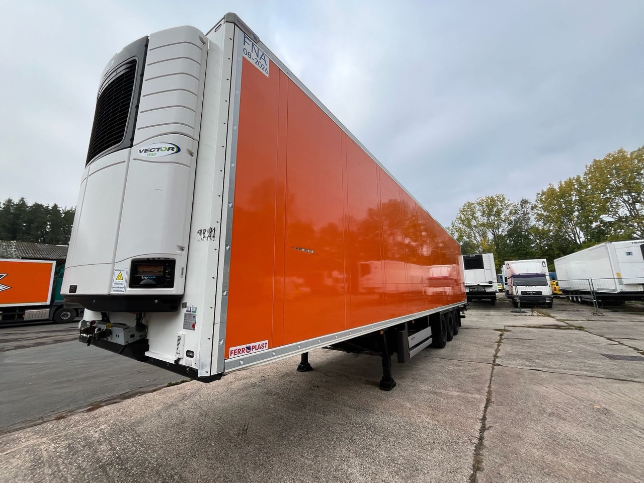 Schmitz Cargobull SCB*S3B/CARRIER/Vector1550/LBW/BÄR/2347h/13,4m - Umpikori puoliperävaunu: kuva Schmitz Cargobull SCB*S3B/CARRIER/Vector1550/LBW/BÄR/2347h/13,4m - Umpikori puoliperävaunu Schmitz Cargobull SCB*S3B/CARRIER/Vector1550/LBW/BÄR/2347h/13,4m - Umpikori puoliperävaunu: kuva Schmitz Cargobull SCB*S3B/CARRIER/Vector1550/LBW/BÄR/2347h/13,4m - Umpikori puoliperävaunu