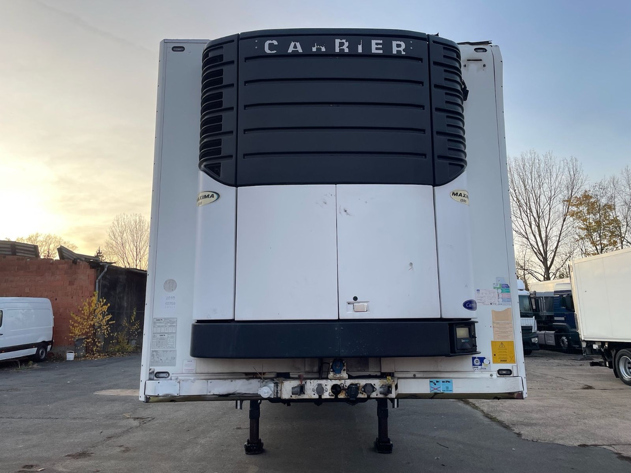 Schmitz Cargobull SKO10/CARRIER/MAXIMA1300/3398h/LBW/BÄR/Lenkachse - Refrigeraattori puoliperävaunu: kuva Schmitz Cargobull SKO10/CARRIER/MAXIMA1300/3398h/LBW/BÄR/Lenkachse - Refrigeraattori puoliperävaunu Schmitz Cargobull SKO10/CARRIER/MAXIMA1300/3398h/LBW/BÄR/Lenkachse - Refrigeraattori puoliperävaunu: kuva Schmitz Cargobull SKO10/CARRIER/MAXIMA1300/3398h/LBW/BÄR/Lenkachse - Refrigeraattori puoliperävaunu