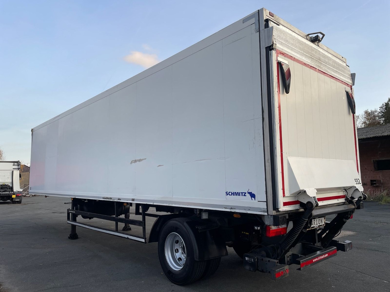 Schmitz Cargobull SKO10/CARRIER/MAXIMA1300/3398h/LBW/BÄR/Lenkachse - Refrigeraattori puoliperävaunu: kuva Schmitz Cargobull SKO10/CARRIER/MAXIMA1300/3398h/LBW/BÄR/Lenkachse - Refrigeraattori puoliperävaunu Schmitz Cargobull SKO10/CARRIER/MAXIMA1300/3398h/LBW/BÄR/Lenkachse - Refrigeraattori puoliperävaunu: kuva Schmitz Cargobull SKO10/CARRIER/MAXIMA1300/3398h/LBW/BÄR/Lenkachse - Refrigeraattori puoliperävaunu