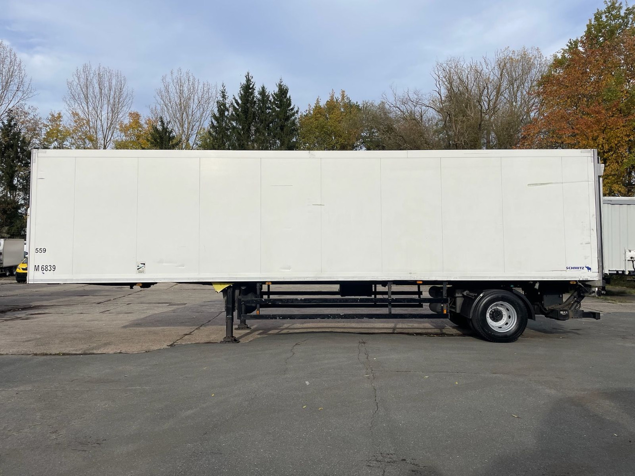 Schmitz Cargobull SKO10/CARRIER/MAXIMA1300/8810h/LBW/BÄR/Lenkachse - Refrigeraattori puoliperävaunu: kuva Schmitz Cargobull SKO10/CARRIER/MAXIMA1300/8810h/LBW/BÄR/Lenkachse - Refrigeraattori puoliperävaunu Schmitz Cargobull SKO10/CARRIER/MAXIMA1300/8810h/LBW/BÄR/Lenkachse - Refrigeraattori puoliperävaunu: kuva Schmitz Cargobull SKO10/CARRIER/MAXIMA1300/8810h/LBW/BÄR/Lenkachse - Refrigeraattori puoliperävaunu