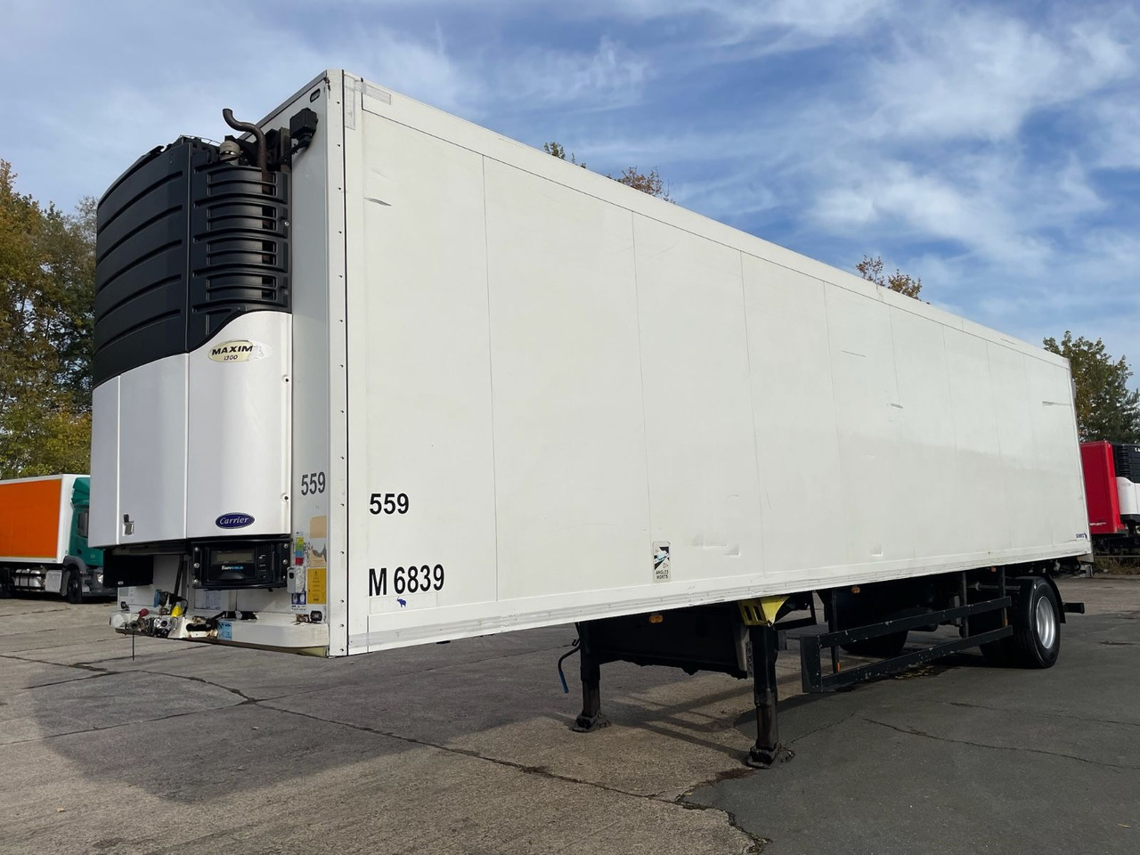Schmitz Cargobull SKO10/CARRIER/MAXIMA1300/8810h/LBW/BÄR/Lenkachse - Refrigeraattori puoliperävaunu: kuva Schmitz Cargobull SKO10/CARRIER/MAXIMA1300/8810h/LBW/BÄR/Lenkachse - Refrigeraattori puoliperävaunu Schmitz Cargobull SKO10/CARRIER/MAXIMA1300/8810h/LBW/BÄR/Lenkachse - Refrigeraattori puoliperävaunu: kuva Schmitz Cargobull SKO10/CARRIER/MAXIMA1300/8810h/LBW/BÄR/Lenkachse - Refrigeraattori puoliperävaunu