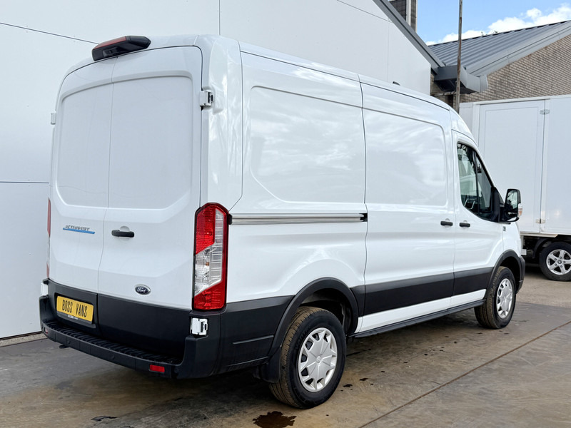 Ford E-Transit 75kWh 184PK 390 Elektrisch 75kWh 334km WLTP BEV Snelladen L2H2 Climate Control Tacho Carplay Camera Stoelverwarming Parkeersensoren voor achter - Pakettiauto, Sähköpakettiauto: kuva Ford E-Transit 75kWh 184PK 390 Elektrisch 75kWh 334km WLTP BEV Snelladen L2H2 Climate Control Tacho Carplay Camera Stoelverwarming Parkeersensoren voor achter - Pakettiauto, Sähköpakettiauto Ford E-Transit 75kWh 184PK 390 Elektrisch 75kWh 334km WLTP BEV Snelladen L2H2 Climate Control Tacho Carplay Camera Stoelverwarming Parkeersensoren voor achter - Pakettiauto, Sähköpakettiauto: kuva Ford E-Transit 75kWh 184PK 390 Elektrisch 75kWh 334km WLTP BEV Snelladen L2H2 Climate Control Tacho Carplay Camera Stoelverwarming Parkeersensoren voor achter - Pakettiauto, Sähköpakettiauto
