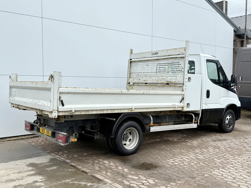 Iveco Daily 35C12 2.3 L3 Kipper Dubbellucht 3.5t Trekhaak Airco Cruise Control Lucht Geveerde Stoel - Kippilava-auto: kuva Iveco Daily 35C12 2.3 L3 Kipper Dubbellucht 3.5t Trekhaak Airco Cruise Control Lucht Geveerde Stoel - Kippilava-auto Iveco Daily 35C12 2.3 L3 Kipper Dubbellucht 3.5t Trekhaak Airco Cruise Control Lucht Geveerde Stoel - Kippilava-auto: kuva Iveco Daily 35C12 2.3 L3 Kipper Dubbellucht 3.5t Trekhaak Airco Cruise Control Lucht Geveerde Stoel - Kippilava-auto