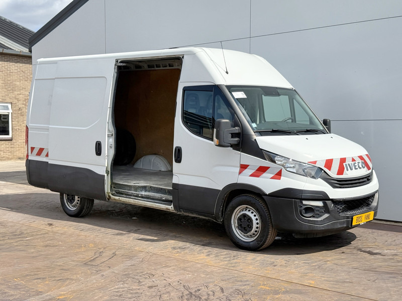 Iveco Daily 35S14 2.3 L2H2 Cruise Control Climate Control 3.5t Trekhaak Lucht geveerde stoel - Pakettiauto: kuva Iveco Daily 35S14 2.3 L2H2 Cruise Control Climate Control 3.5t Trekhaak Lucht geveerde stoel - Pakettiauto Iveco Daily 35S14 2.3 L2H2 Cruise Control Climate Control 3.5t Trekhaak Lucht geveerde stoel - Pakettiauto: kuva Iveco Daily 35S14 2.3 L2H2 Cruise Control Climate Control 3.5t Trekhaak Lucht geveerde stoel - Pakettiauto