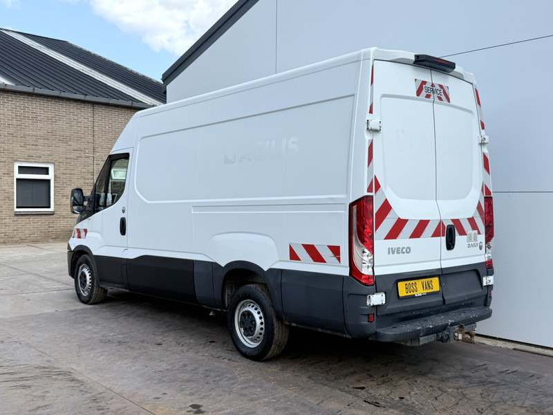 Iveco Daily 35S14 2.3 L2H2 Cruise Control Climate Control 3.5t Trekhaak Lucht geveerde stoel - Pakettiauto: kuva Iveco Daily 35S14 2.3 L2H2 Cruise Control Climate Control 3.5t Trekhaak Lucht geveerde stoel - Pakettiauto Iveco Daily 35S14 2.3 L2H2 Cruise Control Climate Control 3.5t Trekhaak Lucht geveerde stoel - Pakettiauto: kuva Iveco Daily 35S14 2.3 L2H2 Cruise Control Climate Control 3.5t Trekhaak Lucht geveerde stoel - Pakettiauto