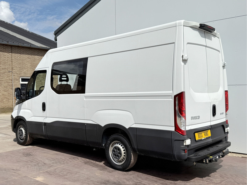 Iveco Daily 35S14 2.3 L2H2 Dubbele Cabine 7 Stoelen Mixto DoKa Airco Cruise Control Trekhaak 3.5t Lucht geveerde stoel - Pakettiauto, Jatko-ohjaamo kevyt kuorma-auto: kuva Iveco Daily 35S14 2.3 L2H2 Dubbele Cabine 7 Stoelen Mixto DoKa Airco Cruise Control Trekhaak 3.5t Lucht geveerde stoel - Pakettiauto, Jatko-ohjaamo kevyt kuorma-auto Iveco Daily 35S14 2.3 L2H2 Dubbele Cabine 7 Stoelen Mixto DoKa Airco Cruise Control Trekhaak 3.5t Lucht geveerde stoel - Pakettiauto, Jatko-ohjaamo kevyt kuorma-auto: kuva Iveco Daily 35S14 2.3 L2H2 Dubbele Cabine 7 Stoelen Mixto DoKa Airco Cruise Control Trekhaak 3.5t Lucht geveerde stoel - Pakettiauto, Jatko-ohjaamo kevyt kuorma-auto