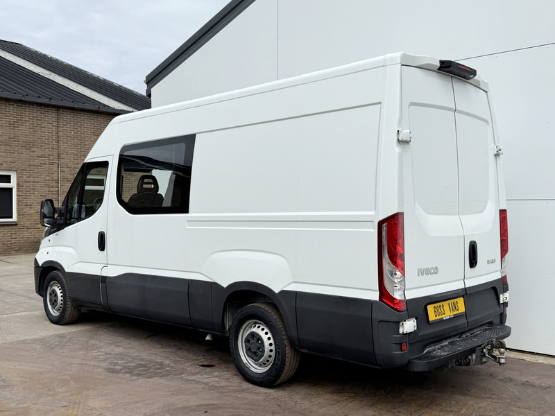 Iveco Daily 35S14 2.3 L2H2 Dubbele Cabine 7 Stoelen Mixto DoKa Airco Cruise Control Trekhaak 3.5t Lucht geveerde stoel - Pakettiauto, Jatko-ohjaamo kevyt kuorma-auto: kuva Iveco Daily 35S14 2.3 L2H2 Dubbele Cabine 7 Stoelen Mixto DoKa Airco Cruise Control Trekhaak 3.5t Lucht geveerde stoel - Pakettiauto, Jatko-ohjaamo kevyt kuorma-auto Iveco Daily 35S14 2.3 L2H2 Dubbele Cabine 7 Stoelen Mixto DoKa Airco Cruise Control Trekhaak 3.5t Lucht geveerde stoel - Pakettiauto, Jatko-ohjaamo kevyt kuorma-auto: kuva Iveco Daily 35S14 2.3 L2H2 Dubbele Cabine 7 Stoelen Mixto DoKa Airco Cruise Control Trekhaak 3.5t Lucht geveerde stoel - Pakettiauto, Jatko-ohjaamo kevyt kuorma-auto