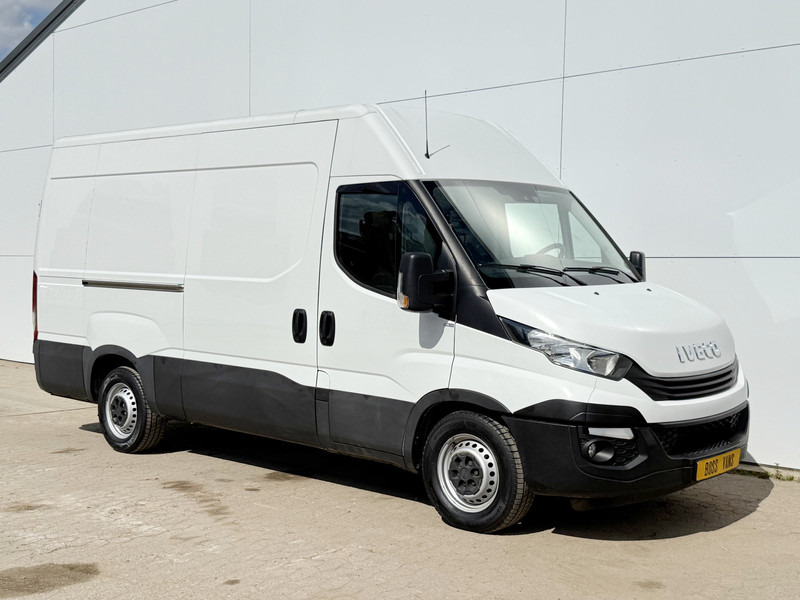 Iveco Daily 35S14 L2H2 Luchtvering Trekhaak Cruise Control Climate Control Lucht Geveerde Bestuurdersstoel - Pakettiauto: kuva Iveco Daily 35S14 L2H2 Luchtvering Trekhaak Cruise Control Climate Control Lucht Geveerde Bestuurdersstoel - Pakettiauto Iveco Daily 35S14 L2H2 Luchtvering Trekhaak Cruise Control Climate Control Lucht Geveerde Bestuurdersstoel - Pakettiauto: kuva Iveco Daily 35S14 L2H2 Luchtvering Trekhaak Cruise Control Climate Control Lucht Geveerde Bestuurdersstoel - Pakettiauto