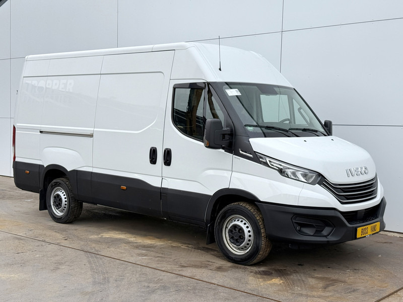 Iveco Daily 35S16 2.3 Laadklep Automaat LED Climate Control Cruise Control Camera Navigatie - Pakettiauto: kuva Iveco Daily 35S16 2.3 Laadklep Automaat LED Climate Control Cruise Control Camera Navigatie - Pakettiauto Iveco Daily 35S16 2.3 Laadklep Automaat LED Climate Control Cruise Control Camera Navigatie - Pakettiauto: kuva Iveco Daily 35S16 2.3 Laadklep Automaat LED Climate Control Cruise Control Camera Navigatie - Pakettiauto
