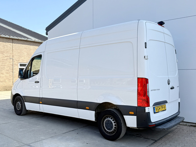 Mercedes-Benz Sprinter 314 2.2 CDI Automaat L2H2 Climate Control Cruise Control Standkachel Navigatie Camera - Pakettiauto: kuva Mercedes-Benz Sprinter 314 2.2 CDI Automaat L2H2 Climate Control Cruise Control Standkachel Navigatie Camera - Pakettiauto Mercedes-Benz Sprinter 314 2.2 CDI Automaat L2H2 Climate Control Cruise Control Standkachel Navigatie Camera - Pakettiauto: kuva Mercedes-Benz Sprinter 314 2.2 CDI Automaat L2H2 Climate Control Cruise Control Standkachel Navigatie Camera - Pakettiauto