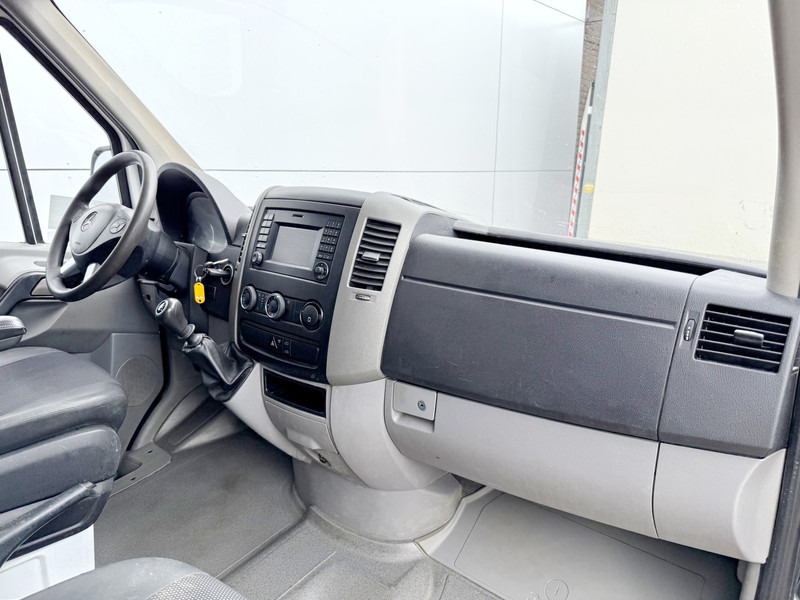 Leasing Mercedes-Benz Sprinter 314 2.2 L3H2 Dubbele Cabine Climate Control Trekhaak Camera Navigatie Mercedes-Benz Sprinter 314 2.2 L3H2 Dubbele Cabine Climate Control Trekhaak Camera Navigatie: kuva Leasing Mercedes-Benz Sprinter 314 2.2 L3H2 Dubbele Cabine Climate Control Trekhaak Camera Navigatie Mercedes-Benz Sprinter 314 2.2 L3H2 Dubbele Cabine Climate Control Trekhaak Camera Navigatie