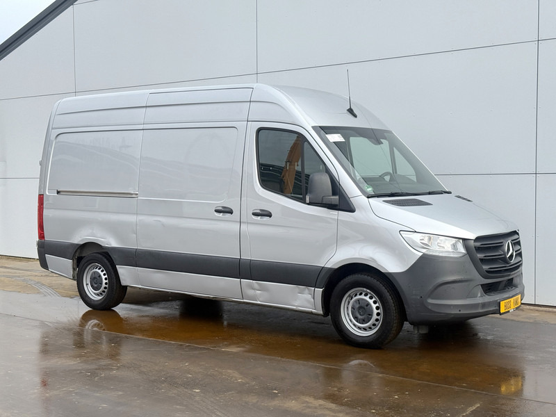 Mercedes-Benz Sprinter 315 1.9 CDI Automaat L2H2 Climate Control Carplay Camera Parkeersensoren voor achter - Pieni pakettiauto: kuva Mercedes-Benz Sprinter 315 1.9 CDI Automaat L2H2 Climate Control Carplay Camera Parkeersensoren voor achter - Pieni pakettiauto Mercedes-Benz Sprinter 315 1.9 CDI Automaat L2H2 Climate Control Carplay Camera Parkeersensoren voor achter - Pieni pakettiauto: kuva Mercedes-Benz Sprinter 315 1.9 CDI Automaat L2H2 Climate Control Carplay Camera Parkeersensoren voor achter - Pieni pakettiauto