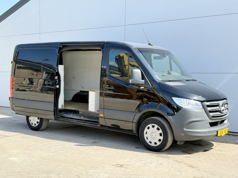 Mercedes-Benz Sprinter 316 CDI Automaat L2H1 Climate Control Cruise Control Camera Trekhaak 3.5 Ton Trekgewicht - Pakettiauto: kuva Mercedes-Benz Sprinter 316 CDI Automaat L2H1 Climate Control Cruise Control Camera Trekhaak 3.5 Ton Trekgewicht - Pakettiauto Mercedes-Benz Sprinter 316 CDI Automaat L2H1 Climate Control Cruise Control Camera Trekhaak 3.5 Ton Trekgewicht - Pakettiauto: kuva Mercedes-Benz Sprinter 316 CDI Automaat L2H1 Climate Control Cruise Control Camera Trekhaak 3.5 Ton Trekgewicht - Pakettiauto