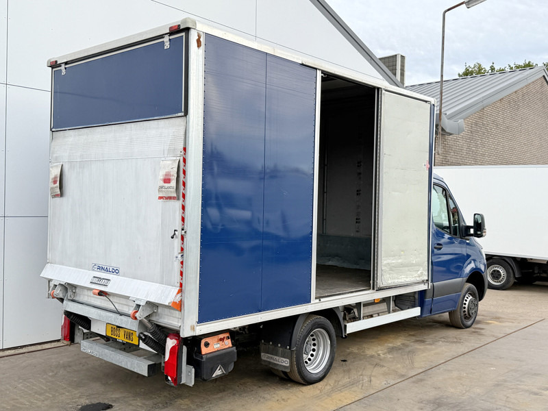 Mercedes-Benz Sprinter 417 1.9 CDI Laadklep 1000kg Dubbellucht Climate Control Carplay - Jakeluauto: kuva Mercedes-Benz Sprinter 417 1.9 CDI Laadklep 1000kg Dubbellucht Climate Control Carplay - Jakeluauto Mercedes-Benz Sprinter 417 1.9 CDI Laadklep 1000kg Dubbellucht Climate Control Carplay - Jakeluauto: kuva Mercedes-Benz Sprinter 417 1.9 CDI Laadklep 1000kg Dubbellucht Climate Control Carplay - Jakeluauto