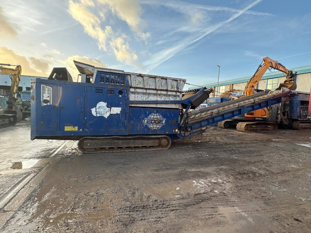 Edge SLAYER XL - Jätemurskain: kuva Edge SLAYER XL - Jätemurskain Edge SLAYER XL - Jätemurskain: kuva Edge SLAYER XL - Jätemurskain