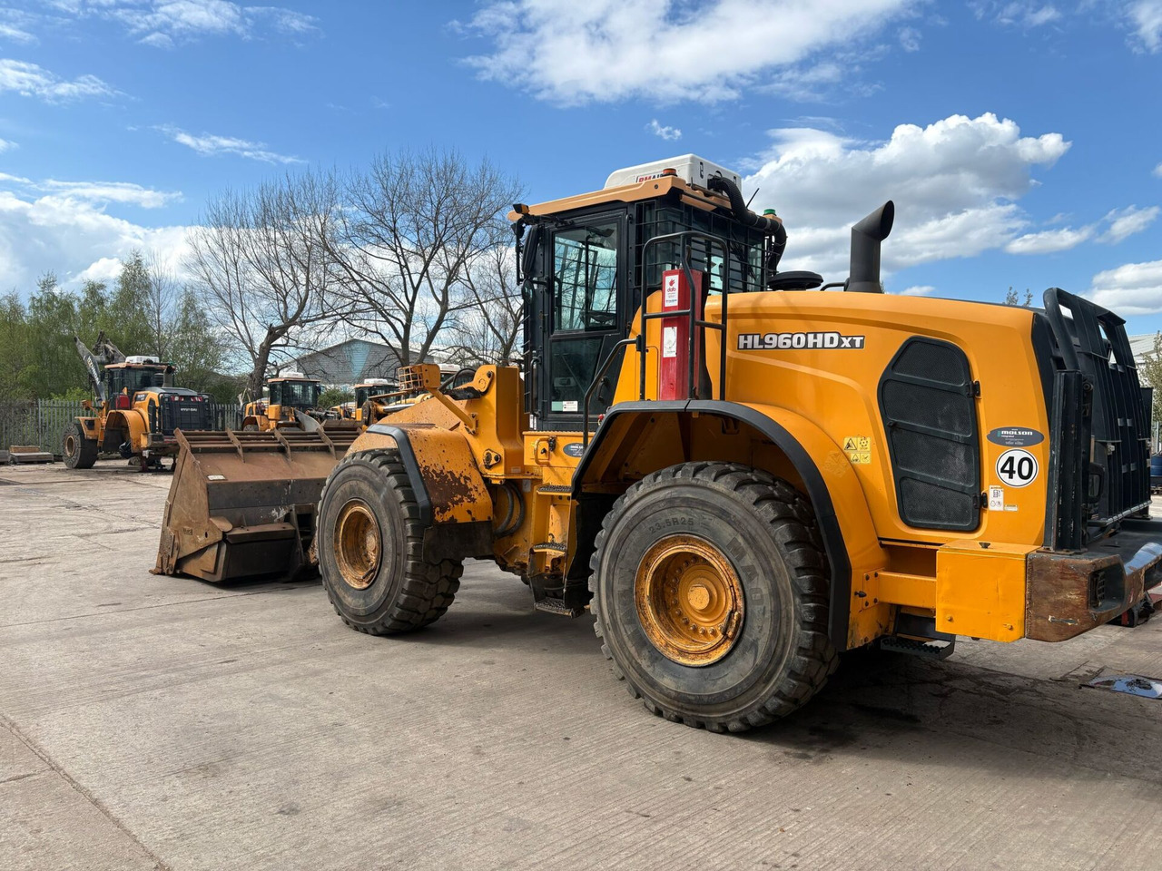 Hyundai HL960HDXT - Pyöräkuormaaja: kuva Hyundai HL960HDXT - Pyöräkuormaaja Hyundai HL960HDXT - Pyöräkuormaaja: kuva Hyundai HL960HDXT - Pyöräkuormaaja