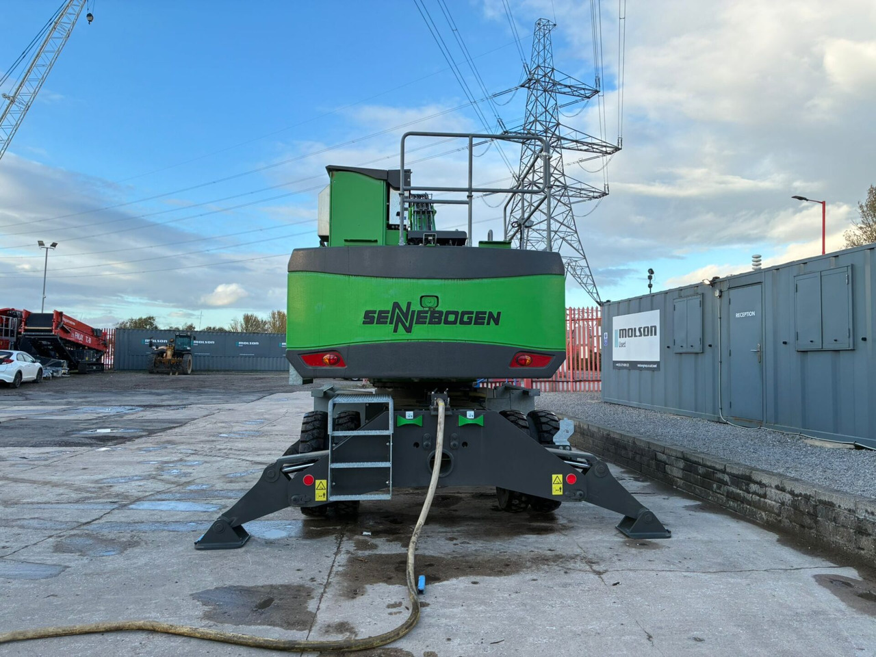 Sennebogen 818E Electric - Materiaalinkäsittelykone: kuva Sennebogen 818E Electric - Materiaalinkäsittelykone Sennebogen 818E Electric - Materiaalinkäsittelykone: kuva Sennebogen 818E Electric - Materiaalinkäsittelykone