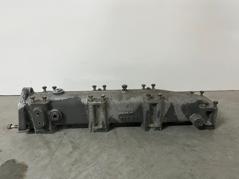 Liebherr A974 / P974 / R942 / R944 - Moottori ja osat: kuva Liebherr A974 / P974 / R942 / R944 - Moottori ja osat Liebherr A974 / P974 / R942 / R944 - Moottori ja osat: kuva Liebherr A974 / P974 / R942 / R944 - Moottori ja osat