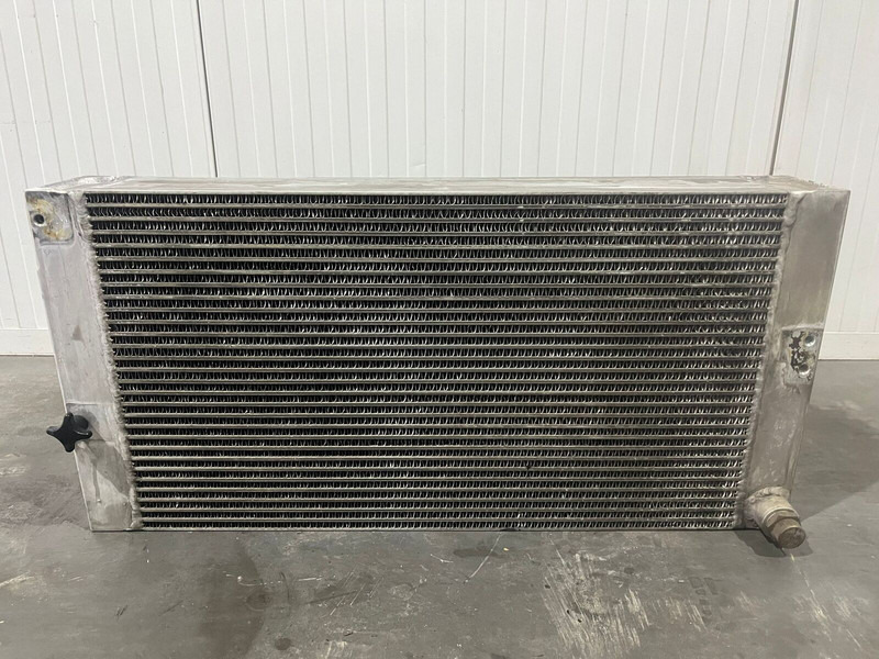 Liebherr Cooling Radiator / koeler - Jäähdytin: kuva Liebherr Cooling Radiator / koeler - Jäähdytin Liebherr Cooling Radiator / koeler - Jäähdytin: kuva Liebherr Cooling Radiator / koeler - Jäähdytin