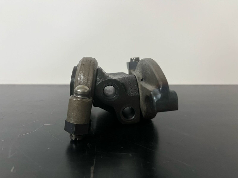 Liebherr Tuimelaar D 9408 - Moottori ja osat: kuva Liebherr Tuimelaar D 9408 - Moottori ja osat Liebherr Tuimelaar D 9408 - Moottori ja osat: kuva Liebherr Tuimelaar D 9408 - Moottori ja osat