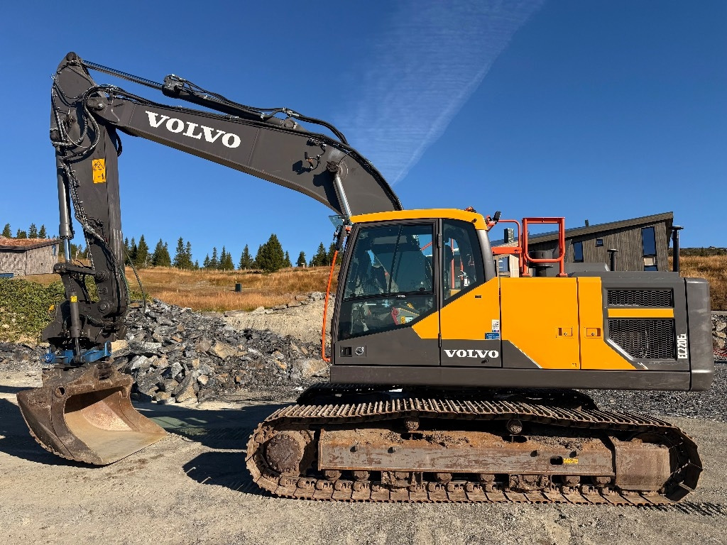 Volvo EC220EL - Telakaivukone: kuva Volvo EC220EL - Telakaivukone Volvo EC220EL - Telakaivukone: kuva Volvo EC220EL - Telakaivukone