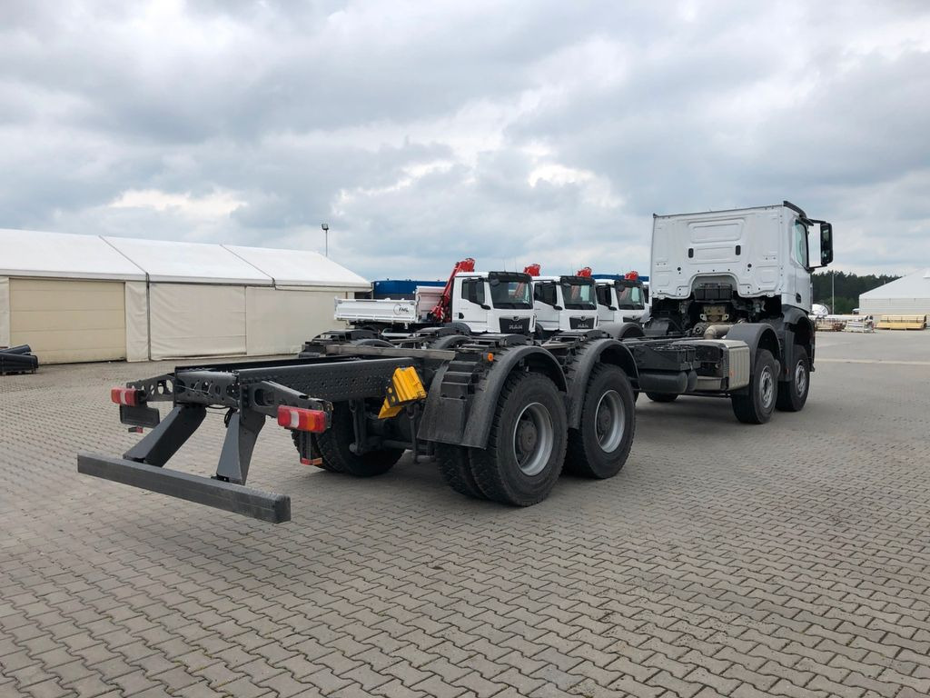 Mercedes-Benz AROCS 4451 - Kuorma-auto alusta: kuva Mercedes-Benz AROCS 4451 - Kuorma-auto alusta Mercedes-Benz AROCS 4451 - Kuorma-auto alusta: kuva Mercedes-Benz AROCS 4451 - Kuorma-auto alusta
