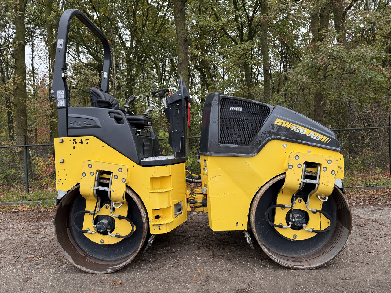BOMAG BW138AD-5 - Tiivistyskone: kuva BOMAG BW138AD-5 - Tiivistyskone BOMAG BW138AD-5 - Tiivistyskone: kuva BOMAG BW138AD-5 - Tiivistyskone